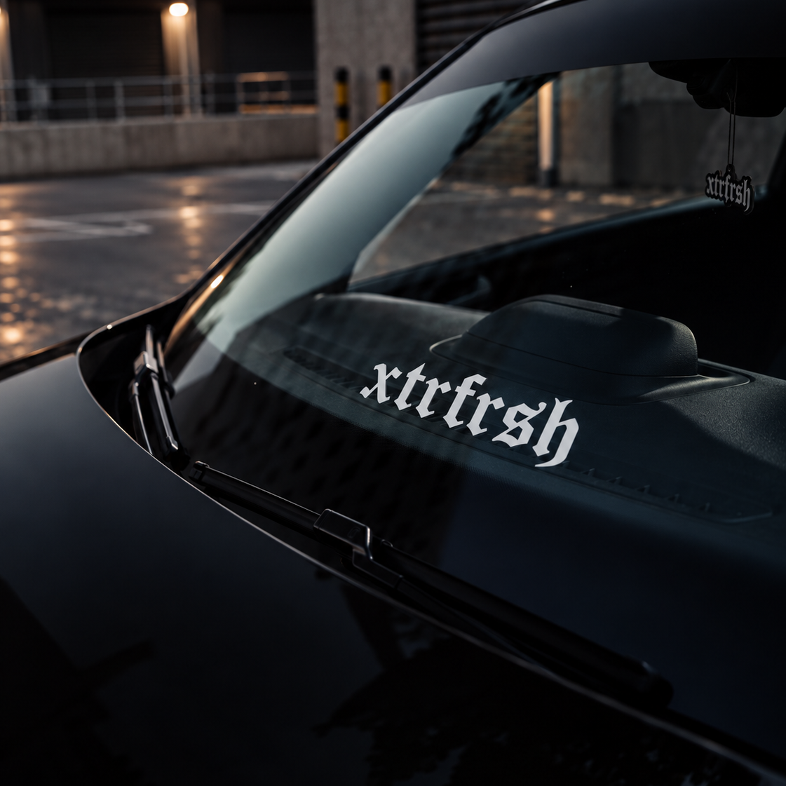 XTRFRSH-Oldenglish-White