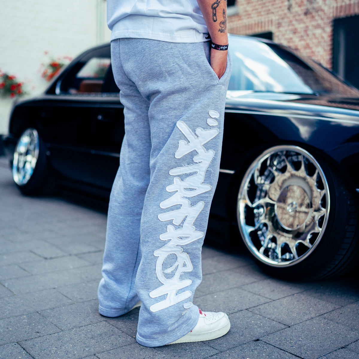 XTRFRSH-Joggers-Grey1
